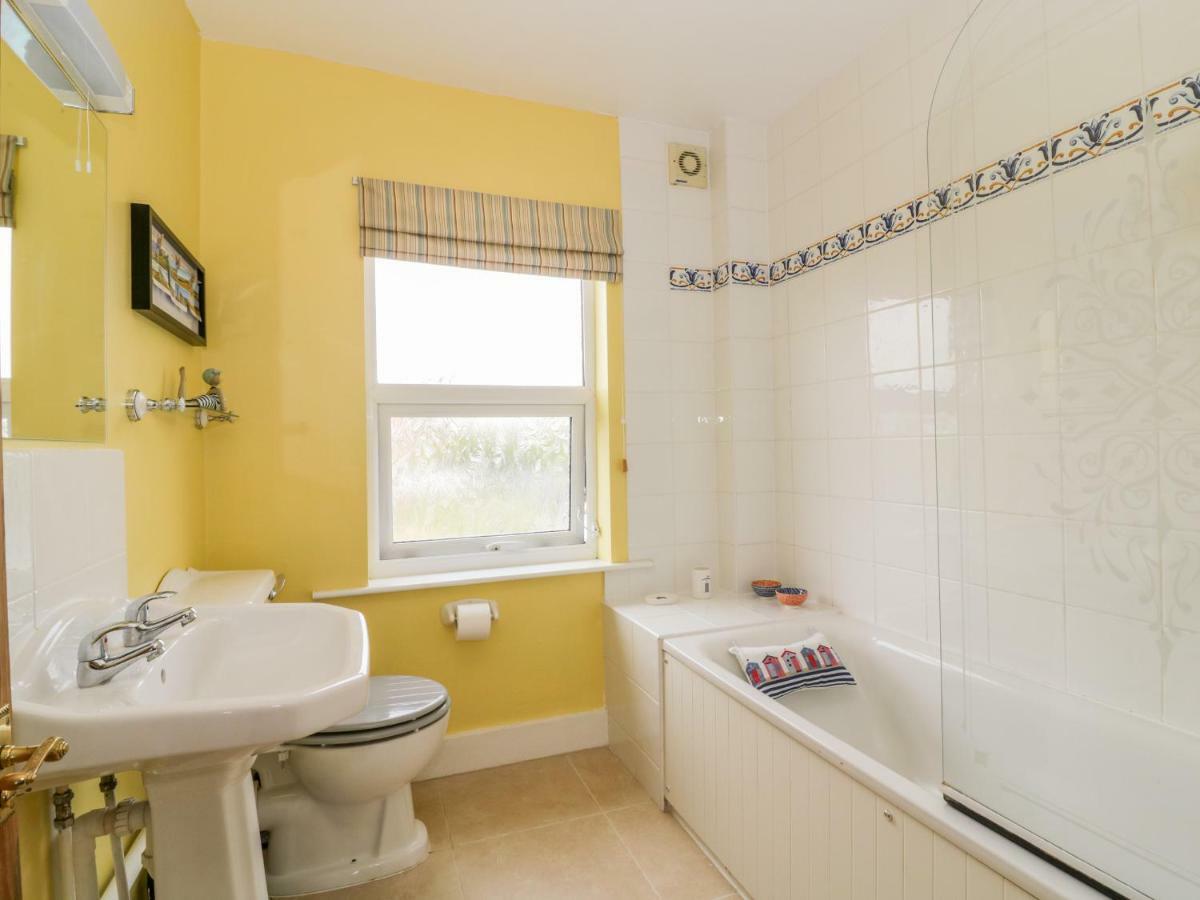 Sea View Cottage Фринтон-он-Си Экстерьер фото