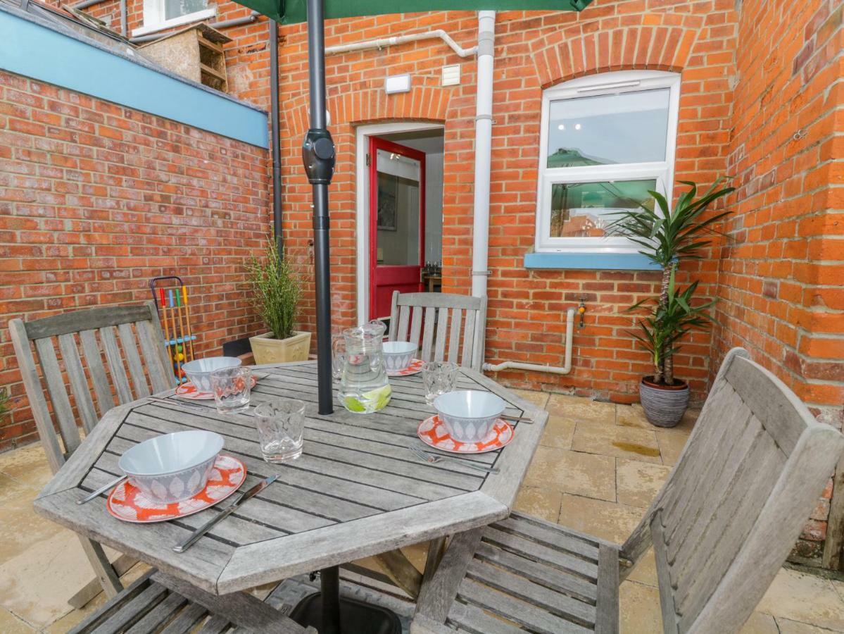 Sea View Cottage Фринтон-он-Си Экстерьер фото
